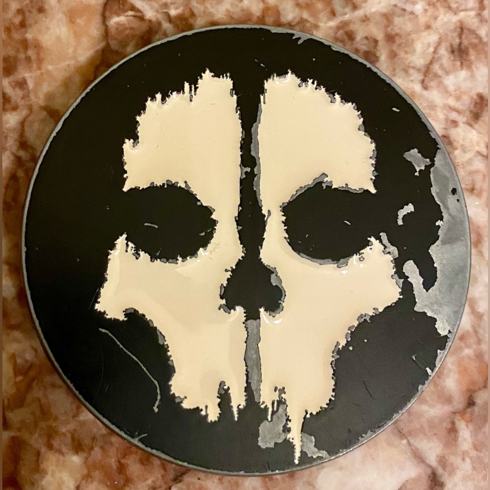 CALL OF DUTY GHOSTS Belt Buckle; Gently worn. Distressed.